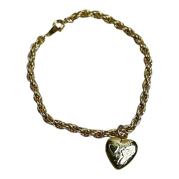 Vintage Gold Tone Sweetheart Locket Floral Design Charm Rope Chain Bracelet - Picture 1 of 4